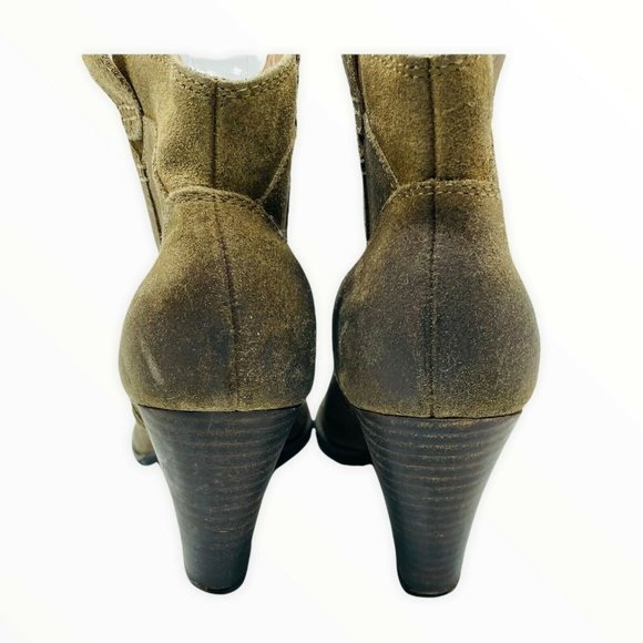 Clarks Ankle Bootie Shoes Suede Brown Size 8M Women Block High Heeled Boots - Picture 5 of 7